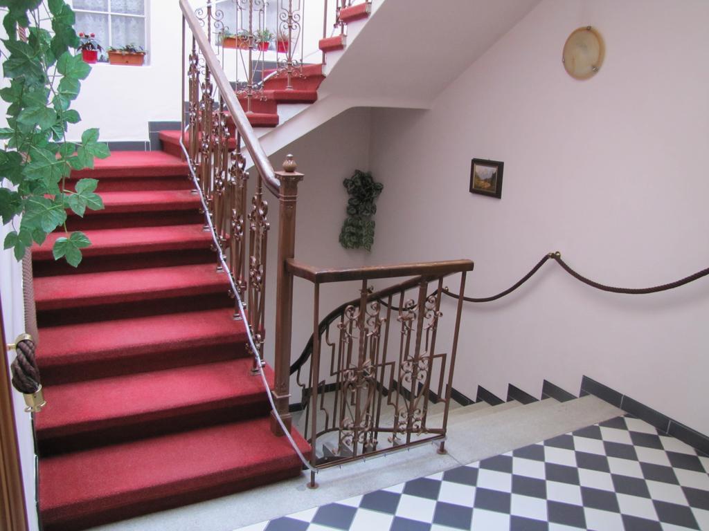 Penzion Aldo Karvina Bagian luar foto