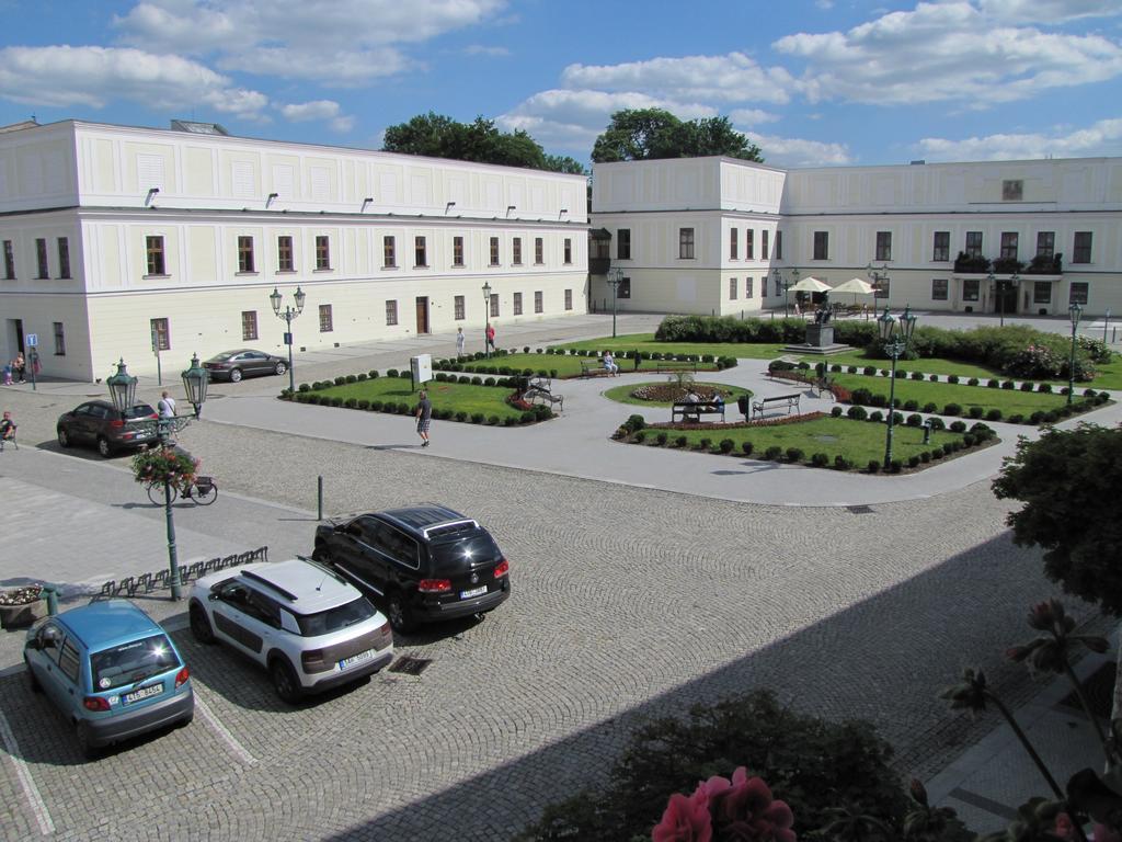 Penzion Aldo Karvina Bagian luar foto